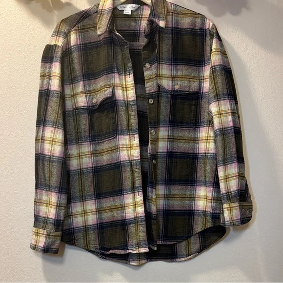 Old Navy Olive, Black & Cream Plaid Button-Down Shirt - Picture 4 of 10